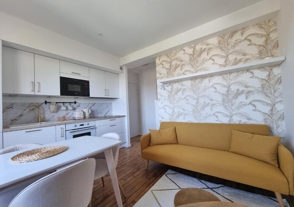 Bruz Apartment | Le Reflet Papillon by Madame Conciergerie