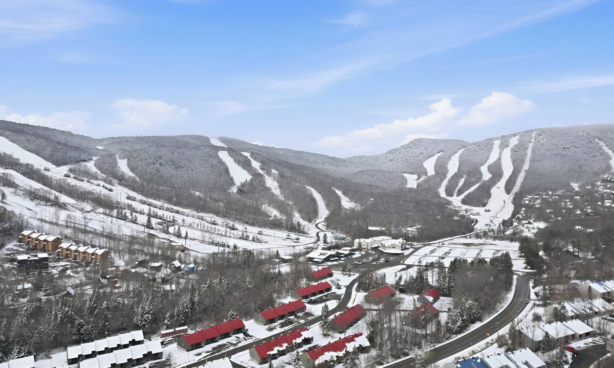 Stoneham Ski Chalet | Le refuge des pentes, ski-in/ski-out