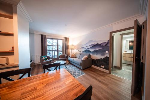 Arc-1950 Apartment | Le Refuge d'Elyze