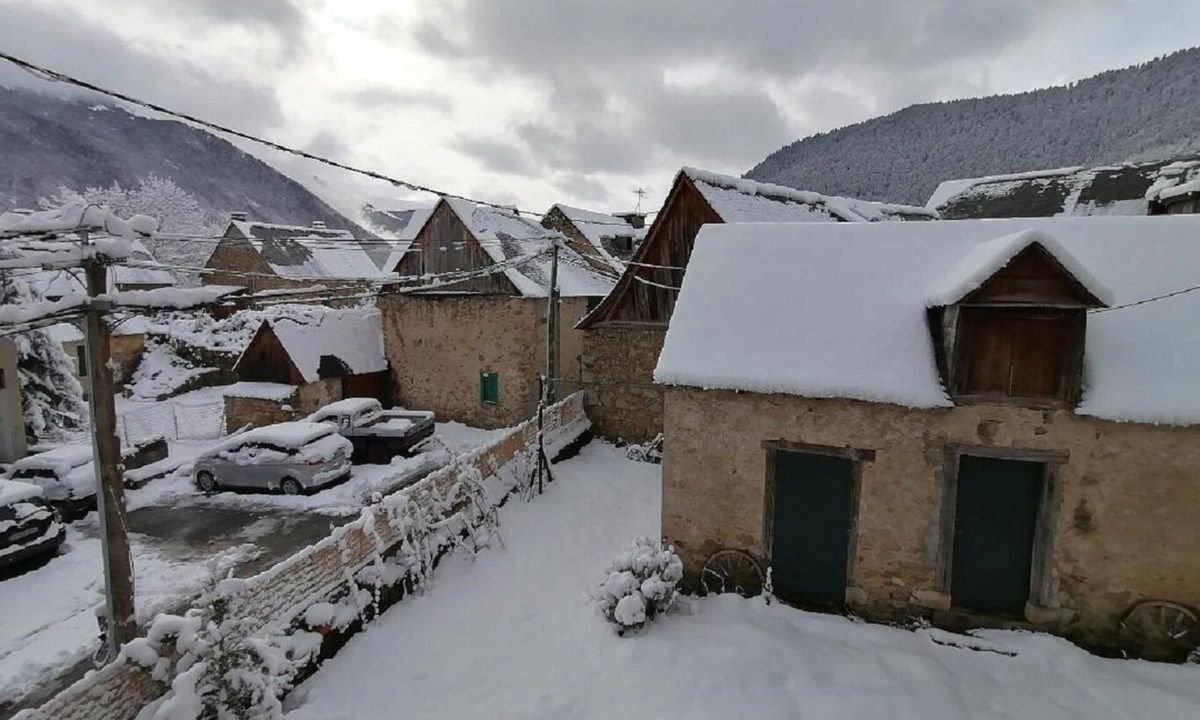 Borderes-Louron House | Le Refuge Desteban : Maison de Vacances de Montagne Avec Jardin Clos
