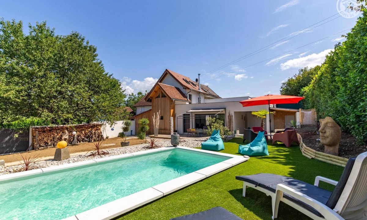 Domessin House | LE REFUGE - DOMESSIN