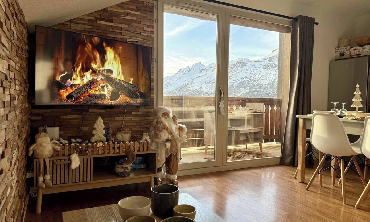 La Joue du Loup Apartment | Le Refuge du Loup - Panoramic view, Netflix & Pool