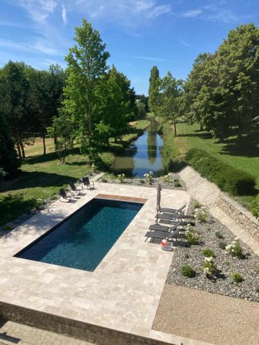 Neuille-Pont-Pierre House | Le Refuge