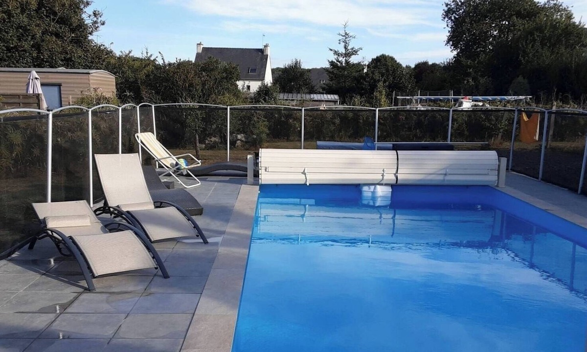 Saint-Lunaire House | Le relais bleu de saint lunaire swimming pool & spa June 7 nights 2 free