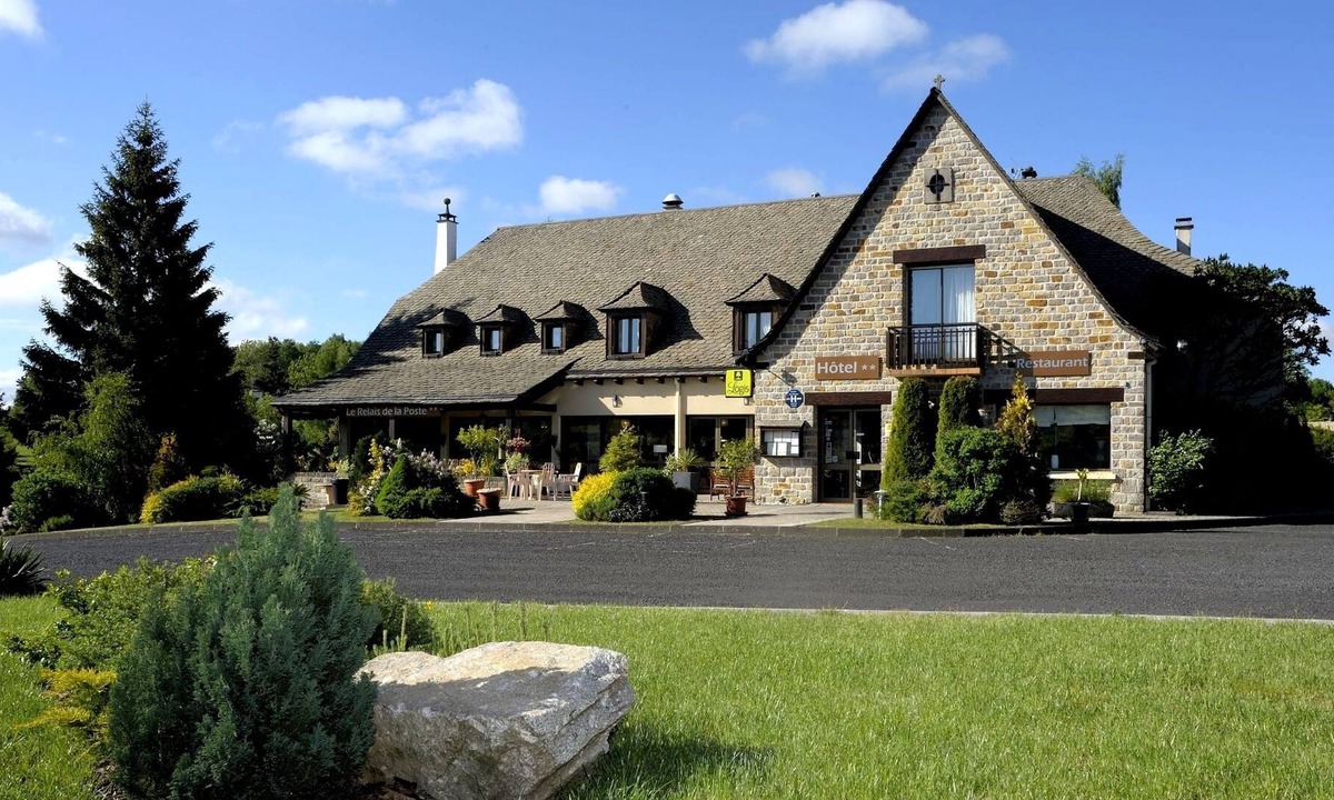 Neuveglise-sur-Truyere Hotel | Le Relais de la Poste