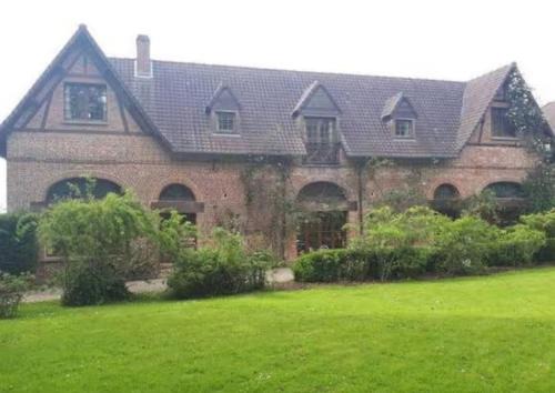 Eu House | Le Relais de Chasse
