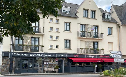 Le Faou Hotel | Le Relais De La Place