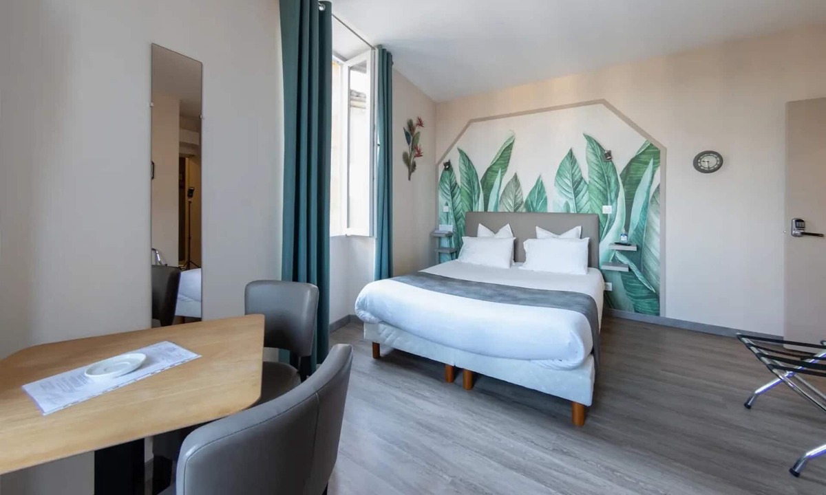 Gourdon House | Le Relais de la Poste