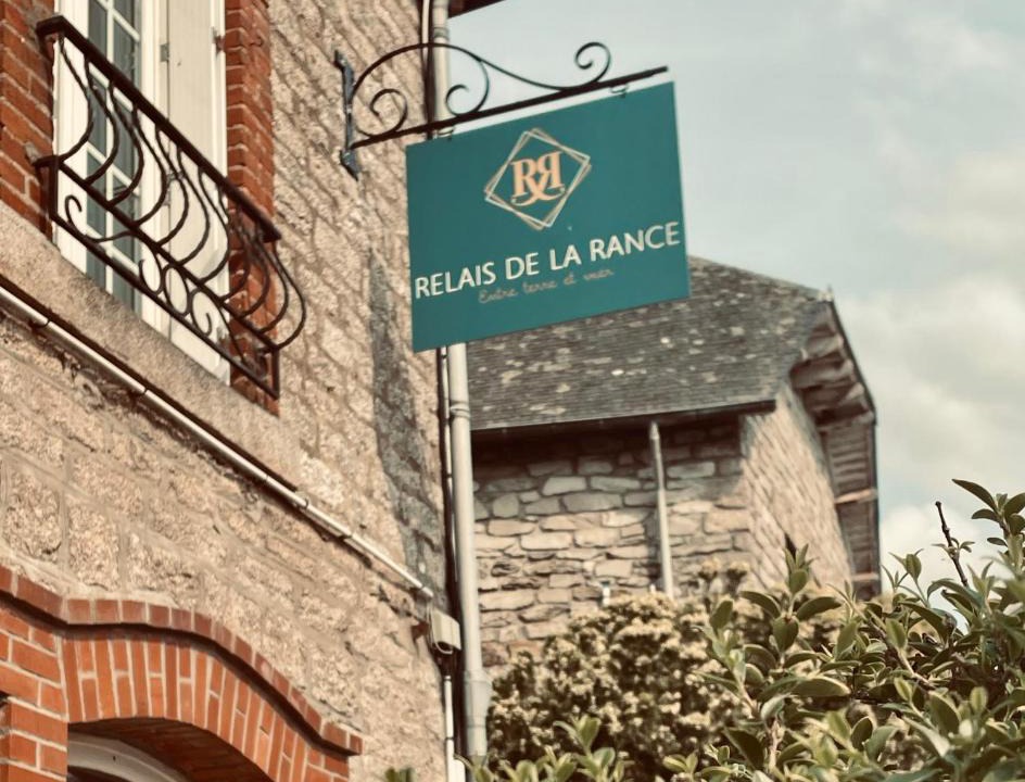 Quedillac Bed & Breakfast | Le relais de la rance - CHAMBRES D'HOTES