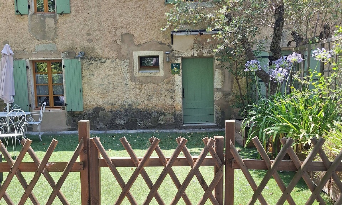 Ouveillan Hotel | Le Relais de Pigasse