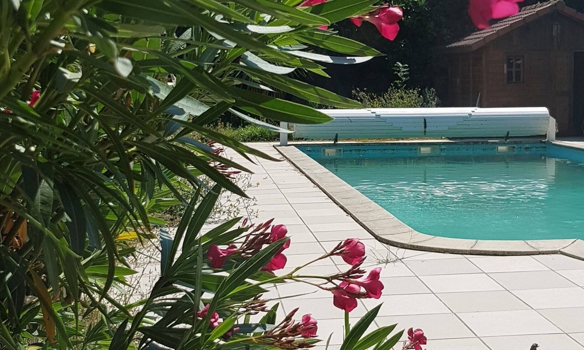 Boutenac-Touvent Hotel | Le Relais De Touvent