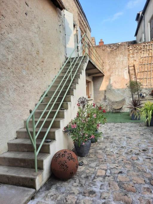 Chateaudun Apartment | LE RELAIS DE VALERIE