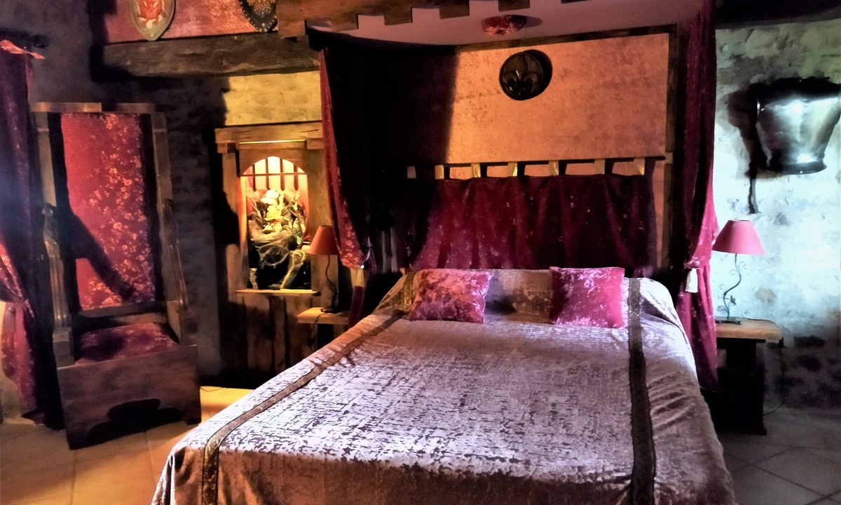 Servas House | Le Relais magique des Sorciers and its range of products