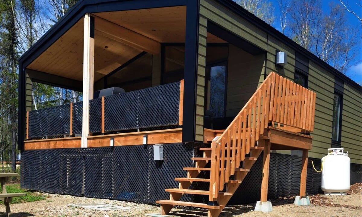 Baie-St-Paul Ski Chalet | Le Repère d’Aya | Private Spa in Baie‑Saint‑Paul