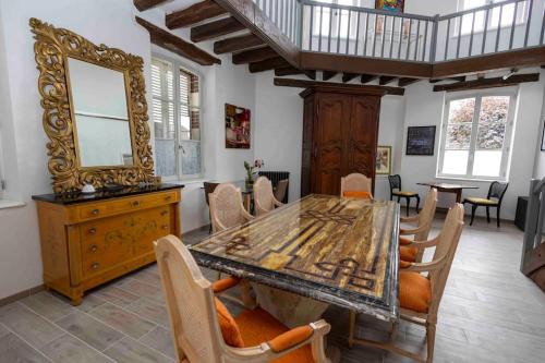 Montigny-le-Gannelon House | Le Repaire