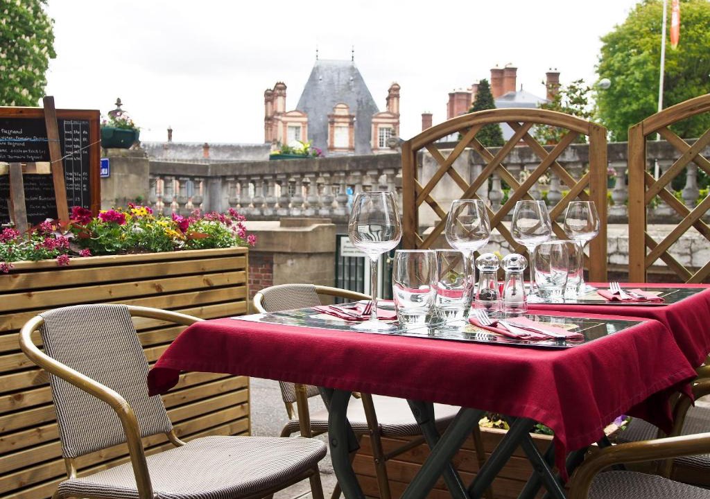 Fontainebleau Hotel | Le Richelieu Bacchus