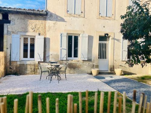 Castelnaudary Apartment | Le Riquet - jardin privé, clim, RDC