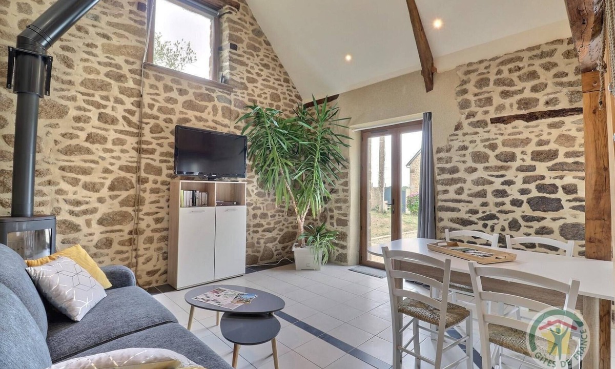 Cogles House | Le Rocher du Coglais