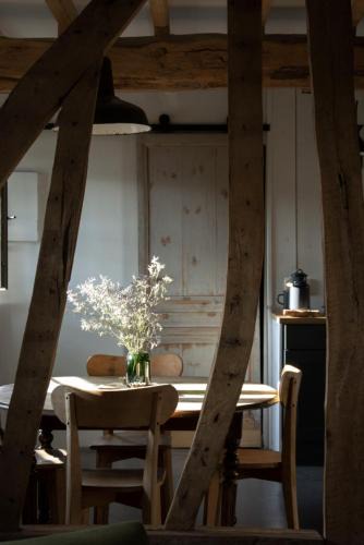 Montcavrel House | Le Roi des Oiseaux - Gîte à la campagne