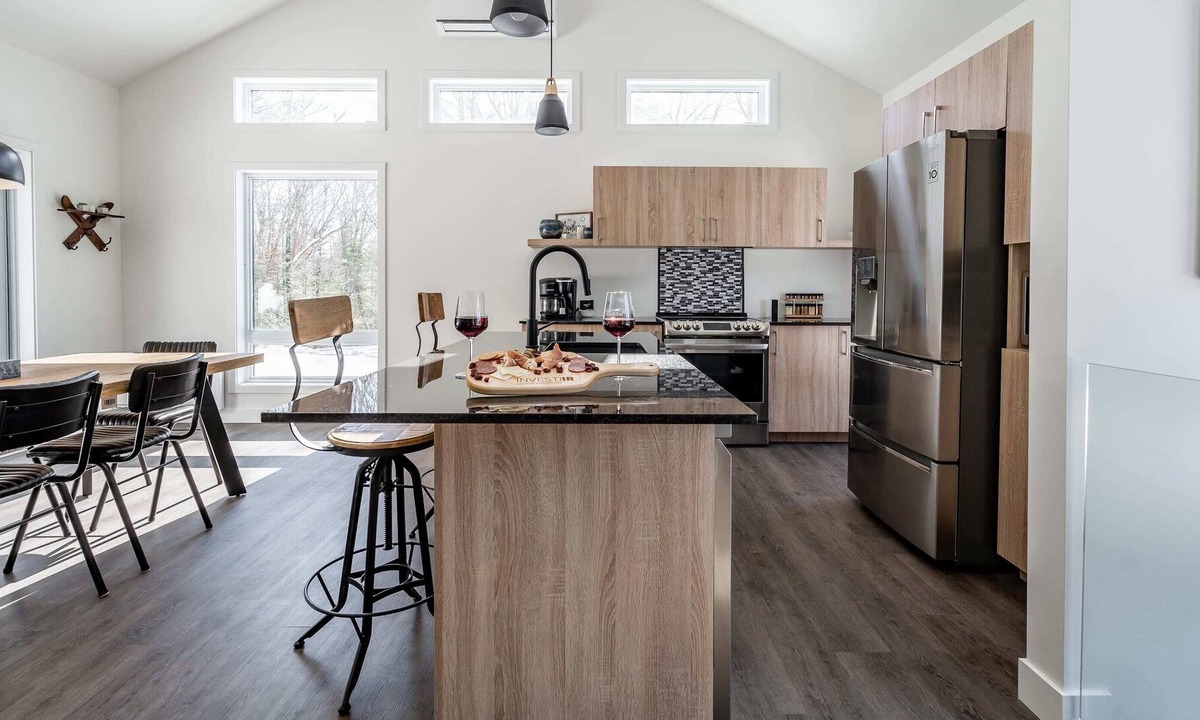 Pine Hill Cabin | Le Roitelet - Chaleureux, spa, en nature