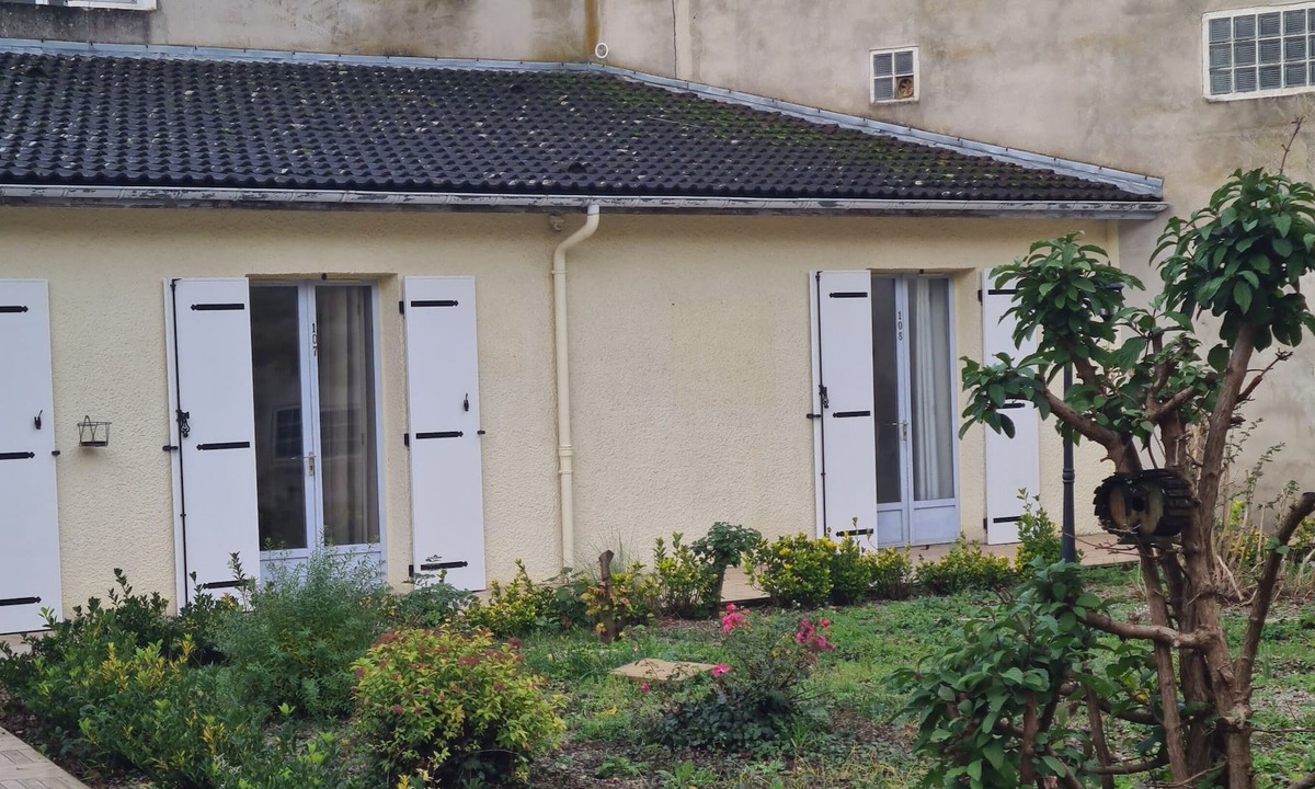 Saint-Pol-sur-Ternoise Hotel | Le Royal