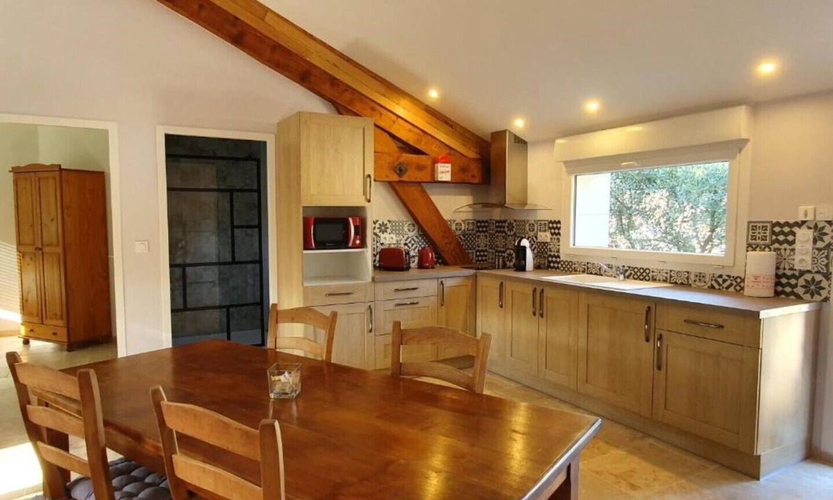 La Coucourde Apartment | Le Rubiz,