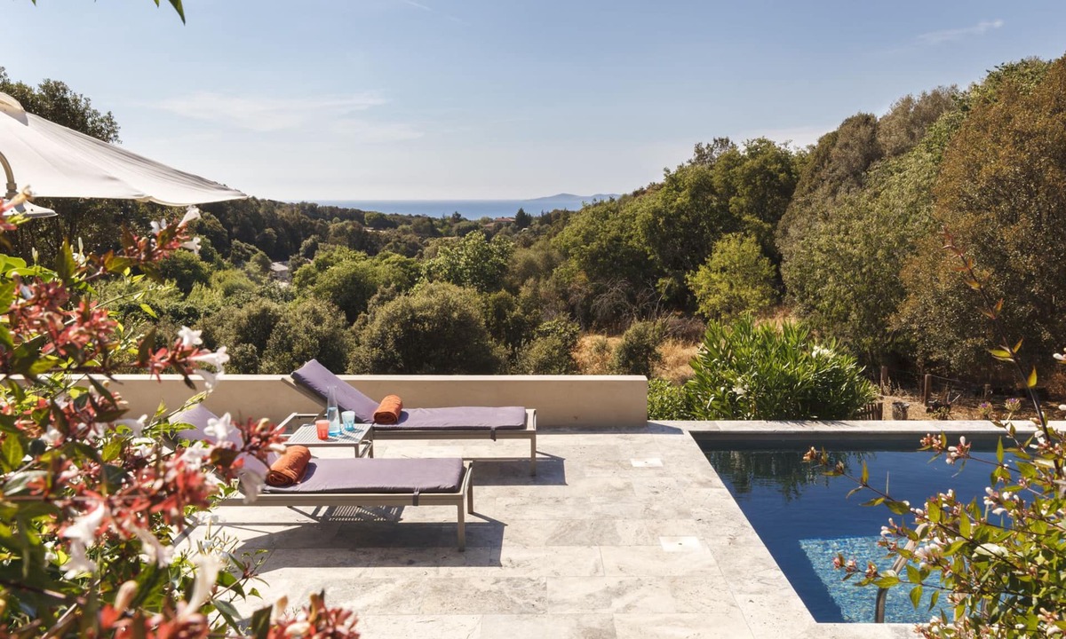 Calcatoggio House | Le Ruone