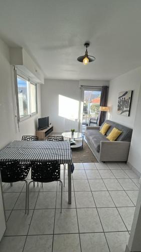 Saint-Nazaire Apartment | Le Séjour Maritime - Saint-Nazaire
