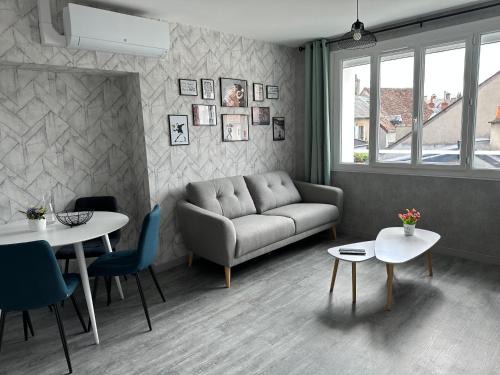 Chateauroux Apartment | Le Saint Christophe