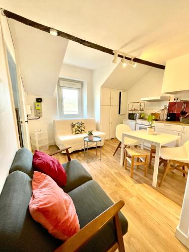 Richebourg - Saint-Clement Apartment | Le Saint Clément, cœur de Nantes 5min de la gare Nord