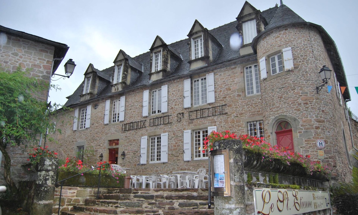 Aubazine Hotel | Le Saint Etienne