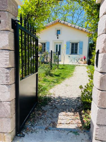 Chatuzange-le-Goubet House | Le Saint Marin