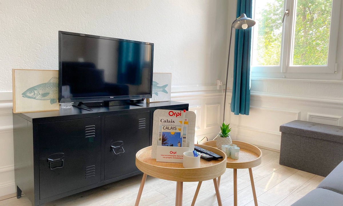 Gare Apartment | Le Saint Pierre studio centre ville Calais