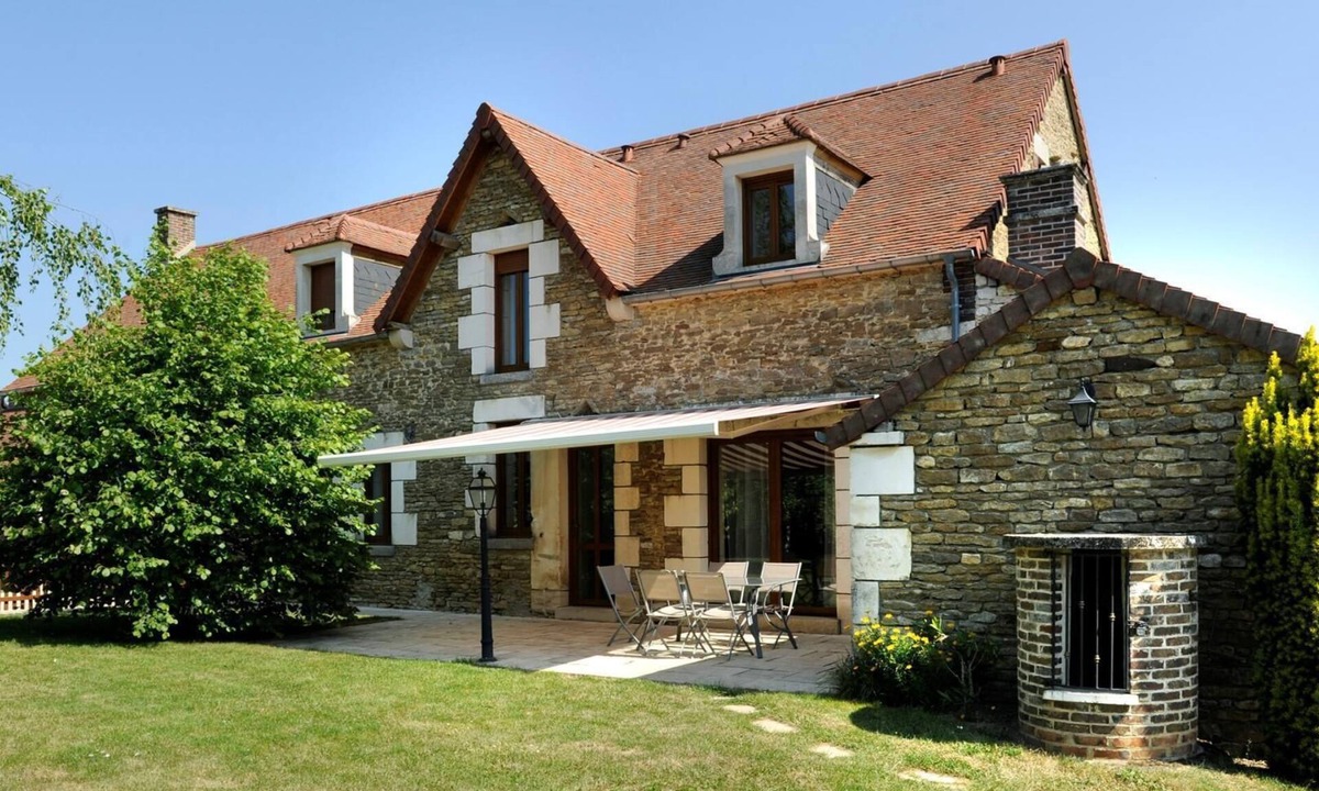 Prusy House | Le Saint Roch - PRUSY