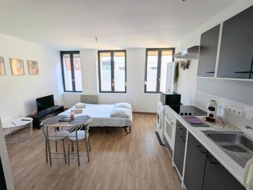 Arras Apartment | Le Saint Vaast Cozy Studio Arras