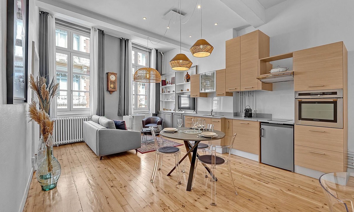 Saint-Etienne Apartment | Le Salini - One Bedroom Apartment, Sleeps 3