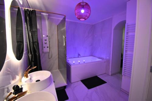 Hirson Apartment | Le Sanctuaire Hirson, Spa Privatif, Sauna
