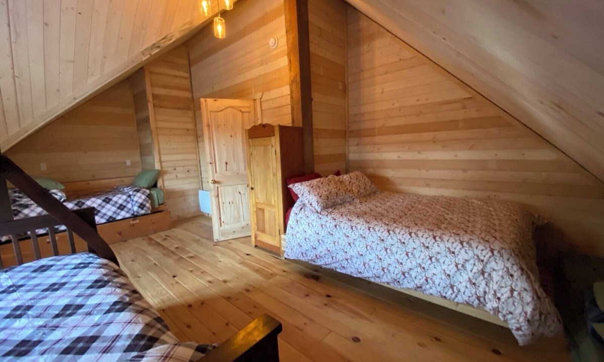 Sainte-Emelie Ski Chalet | Le Saphira - Chalet en bois rond
