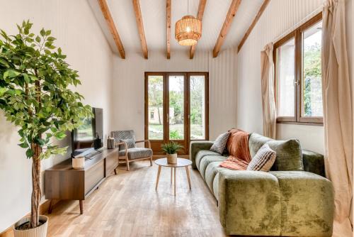 Carcassonne Villa | Le Secret des Remparts - Jacuzzi- Vue Cité - Free Parking - Climatisation