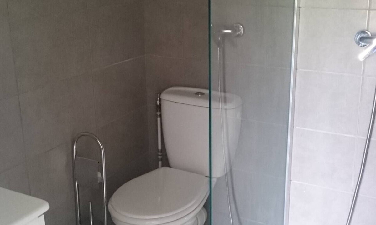 Belvedere Apartment | Le Serre - Studio with large private garden.