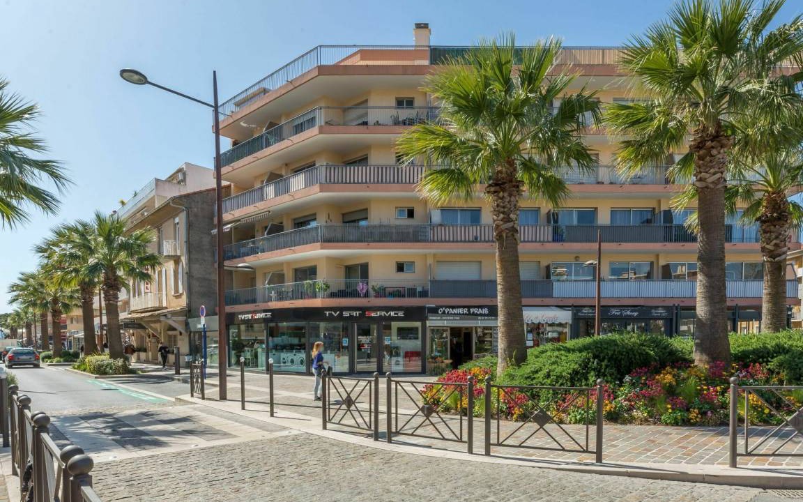 Sainte-Maxime City Centre Apartment | Le Sextant 222.1