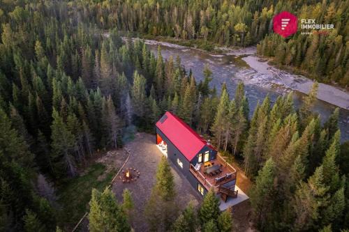 Bonaventure Regional County Municipality House | Le Singing Salmon de Bonaventure - Chalet autonome Bord de rivière - Gaspésie