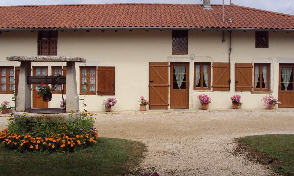 Saint-Etienne-du-Bois House | Le Soleil Levant - Saint-etienne-du-bois