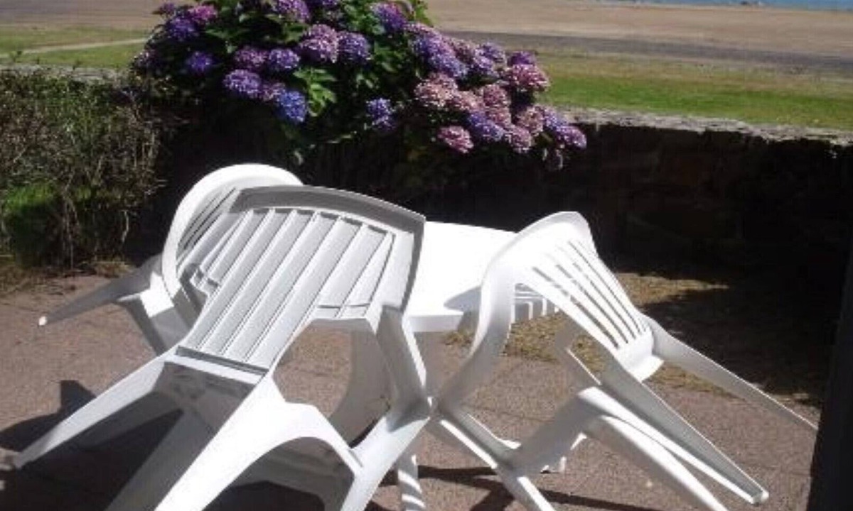 Perros-Guirec Apartment | LE SOLEIL LEVANT - Beautiful studio, facing the sea