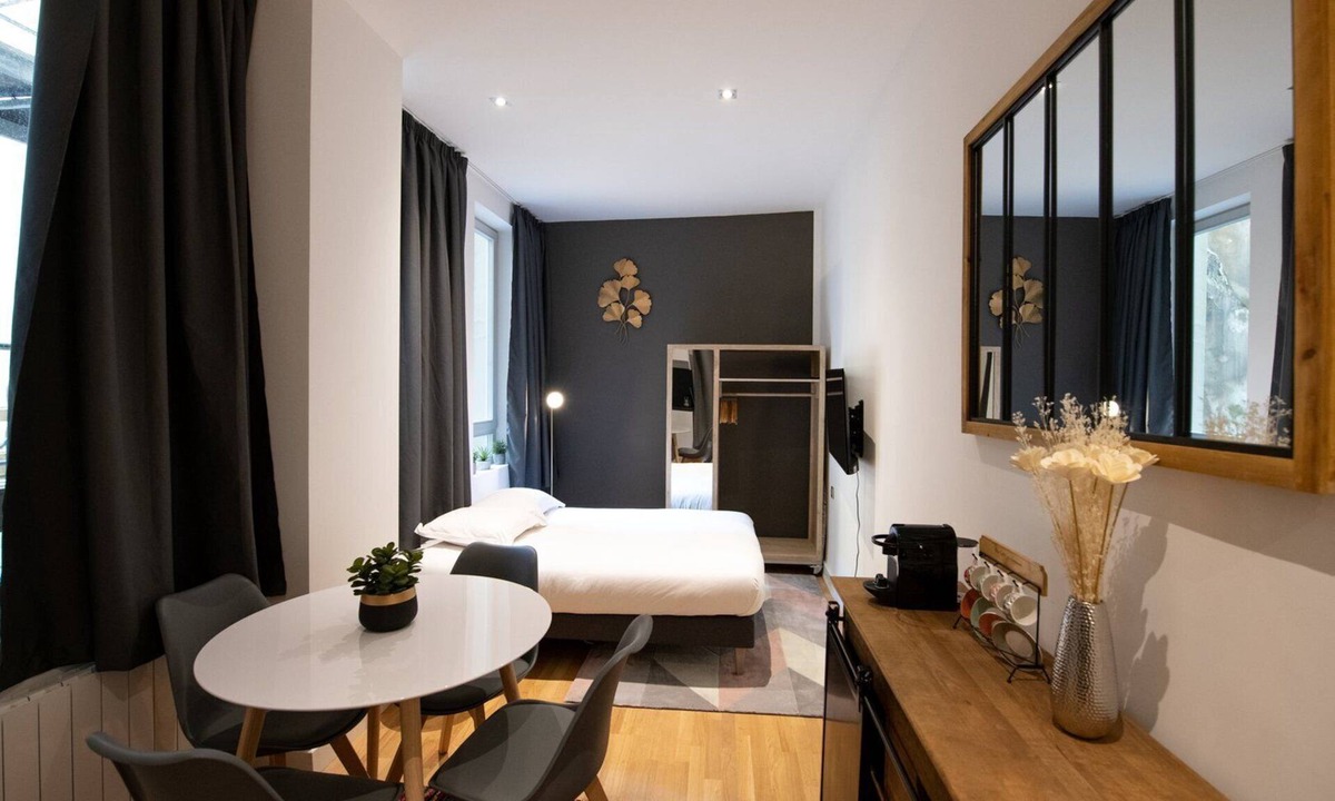 Bellecour - Hotel Dieu Apartment | Le St Germain - Joli studio moderne centre-ville