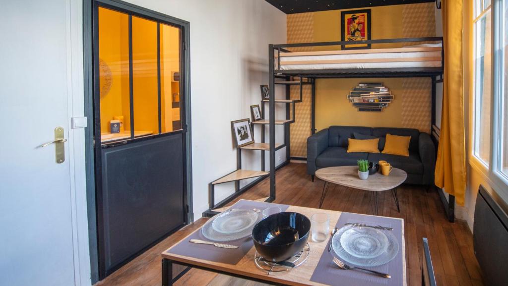 Saint-Nazaire Apartment | Le studio cinéma