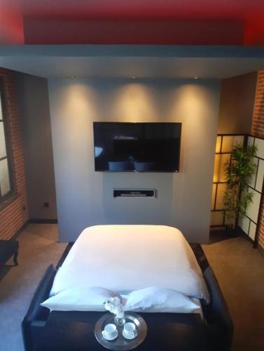 Ancy-le-Franc Apartment | Le Studio Loft