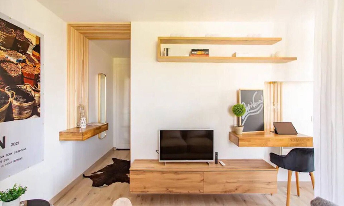 Boissy-Saint-Leger Apartment | Le Studio Parisien, practical accommodation & close to Paris".