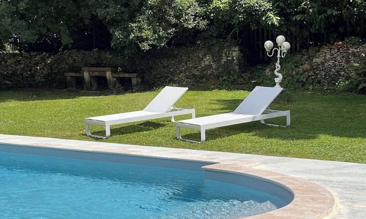 Port-d'Envaux Apartment | Le T2 du Castel Silence Dans son Écrin de Verdure