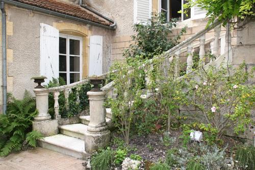 Noyers-sur-Serein Bed & Breakfast | LE TABELLION